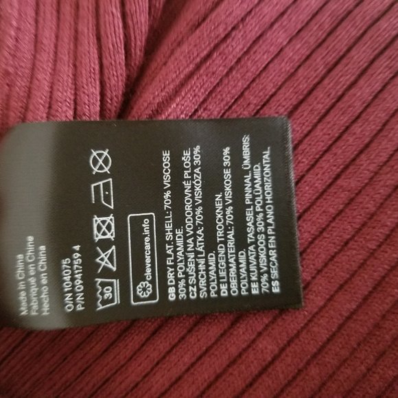 H& M V Neck Cardigan Maroon Size Small - Picture 4 of 9